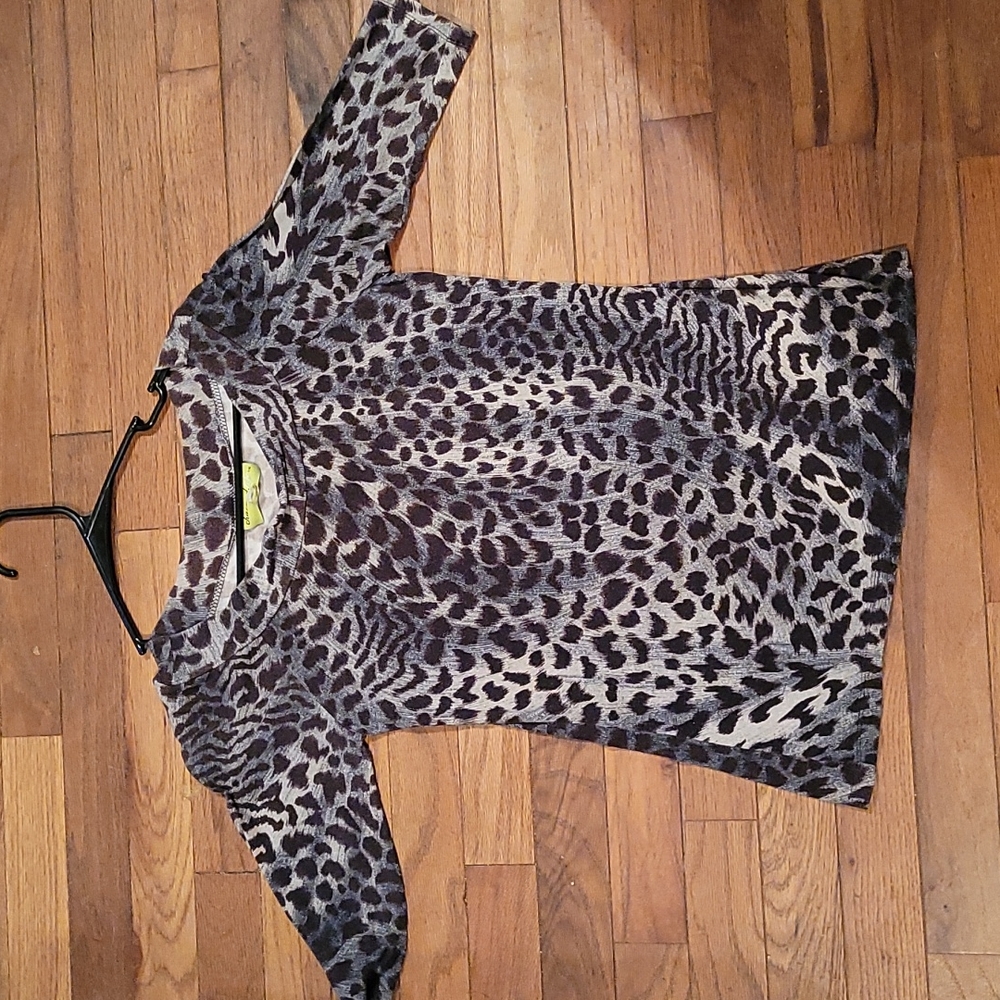Three Quarter Length Sleeve Animal Print Top